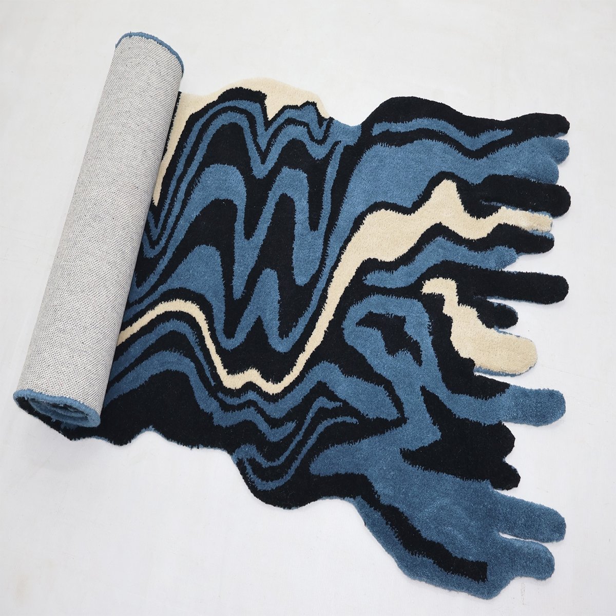 Blue Hand Tufted Melting Wool Carpet - Image 4