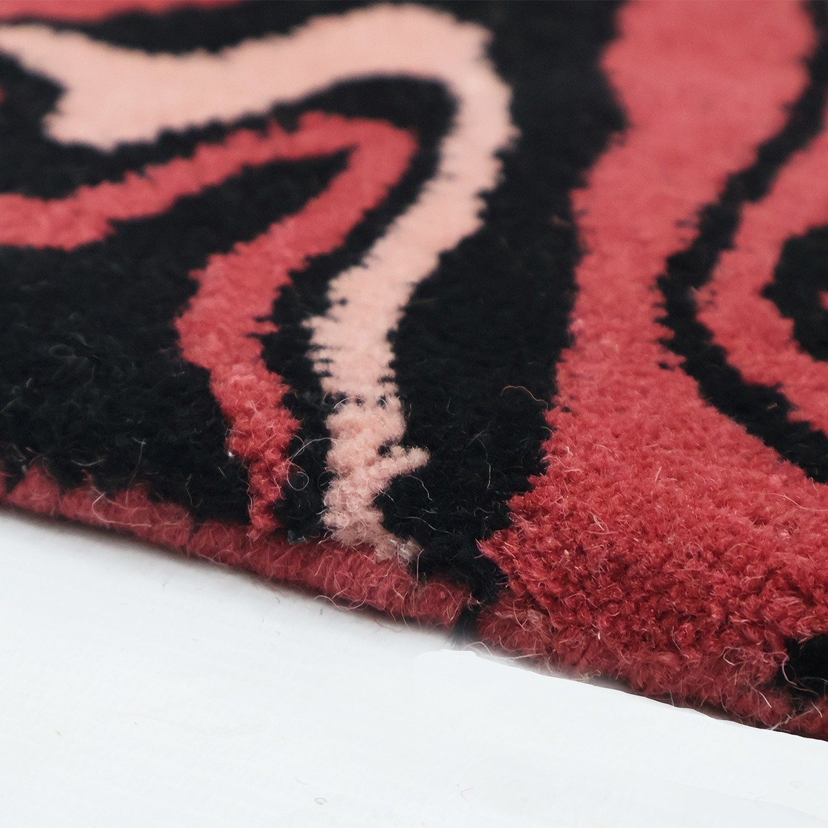 Melting Red Wool Carpet For Living Room - Image 4