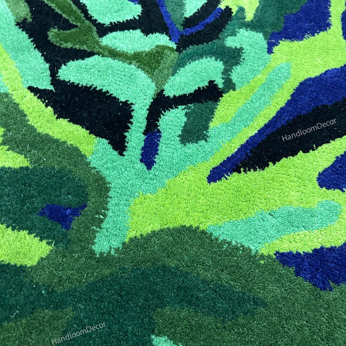 Green Monstera Leaf Hand Tufted Wool Rug - Image 4
